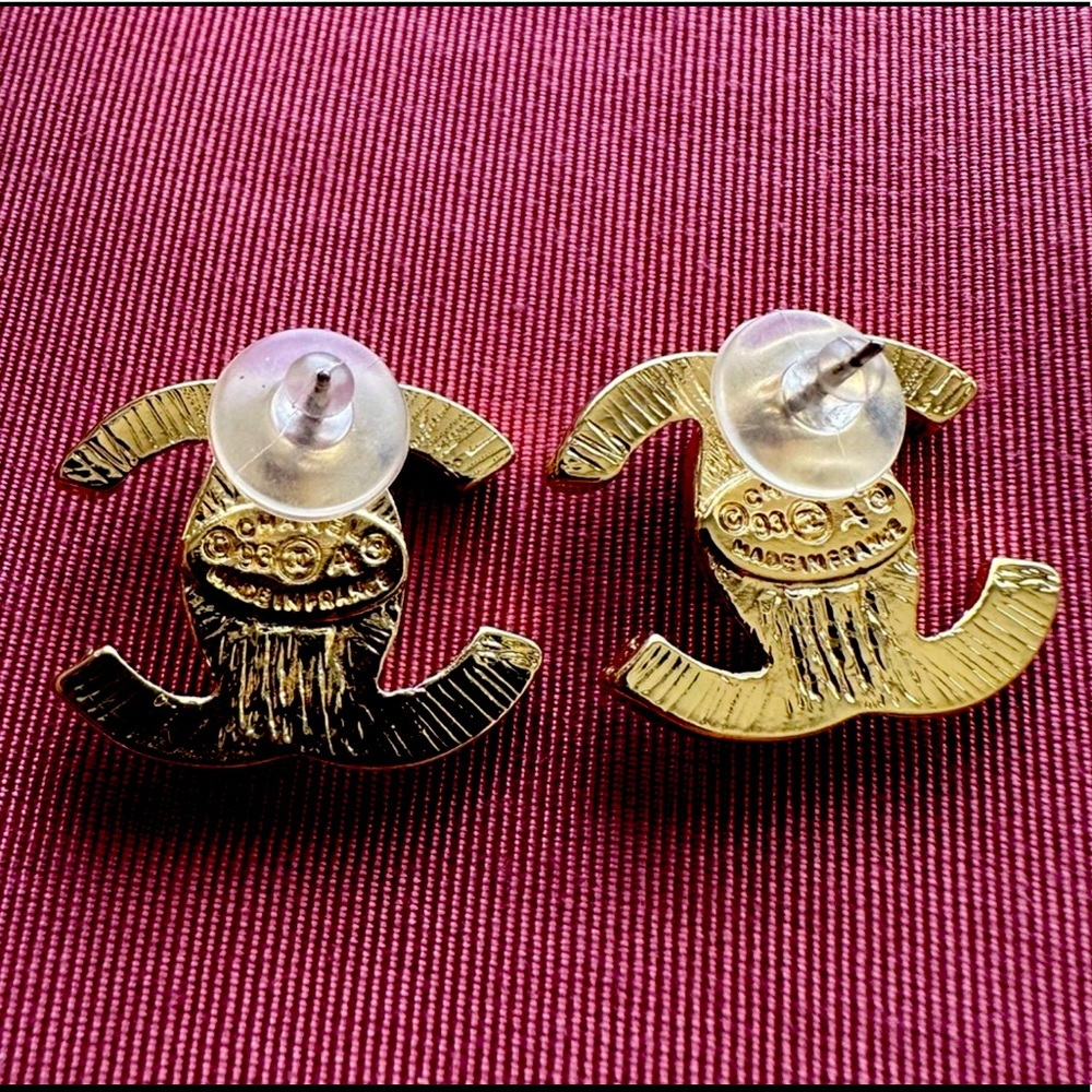 CHANEL Gold Earrings